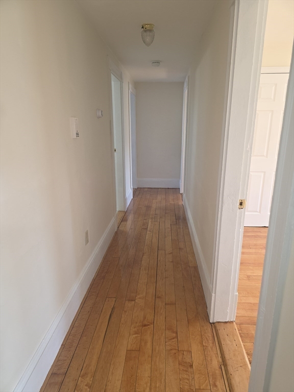 23-25 East Chestnut