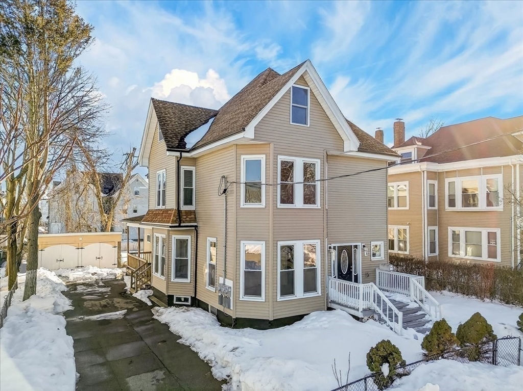 34 Winthrop St