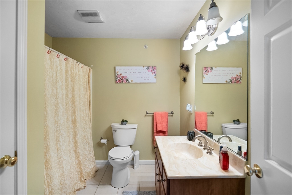 107 Meadow Ln # 107