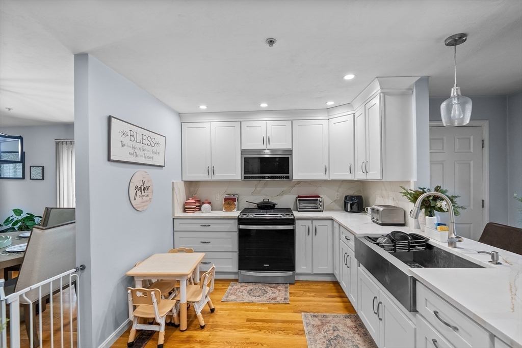 107 Meadow Ln # 107