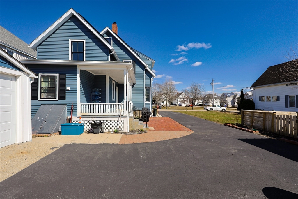 46 Bancroft