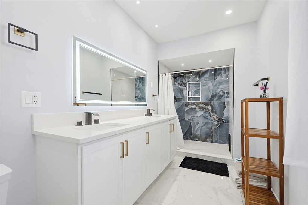 46 Bancroft