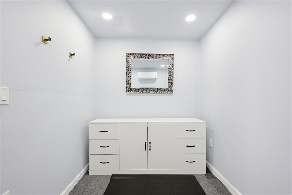 46 Bancroft