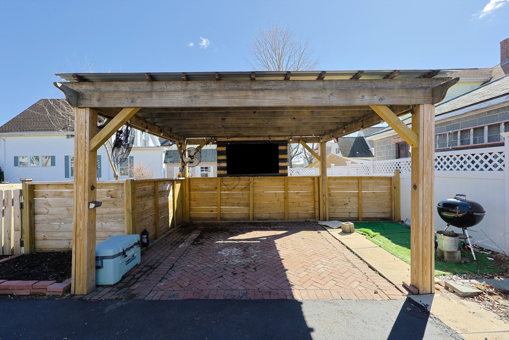 46 Bancroft