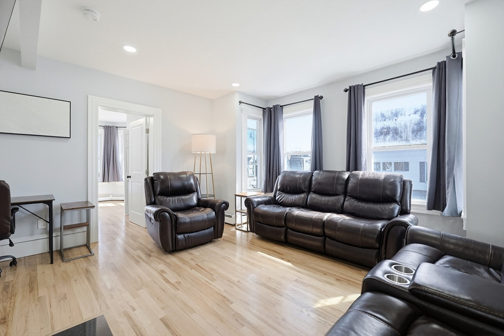 46 Bancroft
