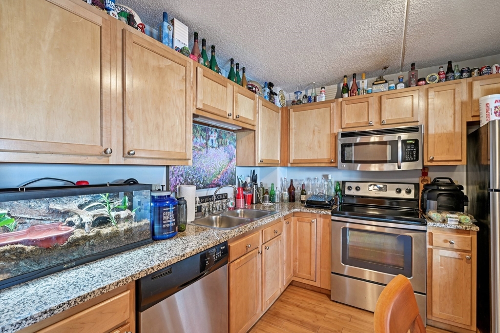 200 Cove Way # 1004