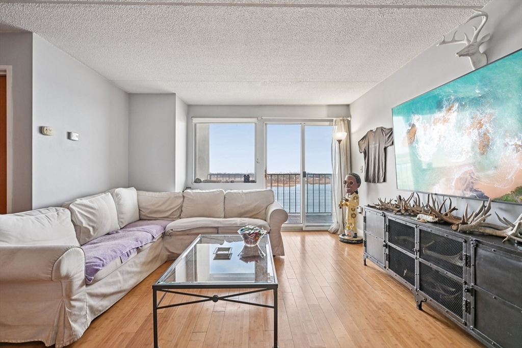 200 Cove Way # 1004