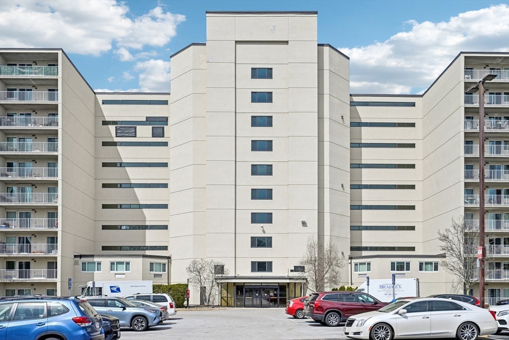 200 Cove Way # 1004