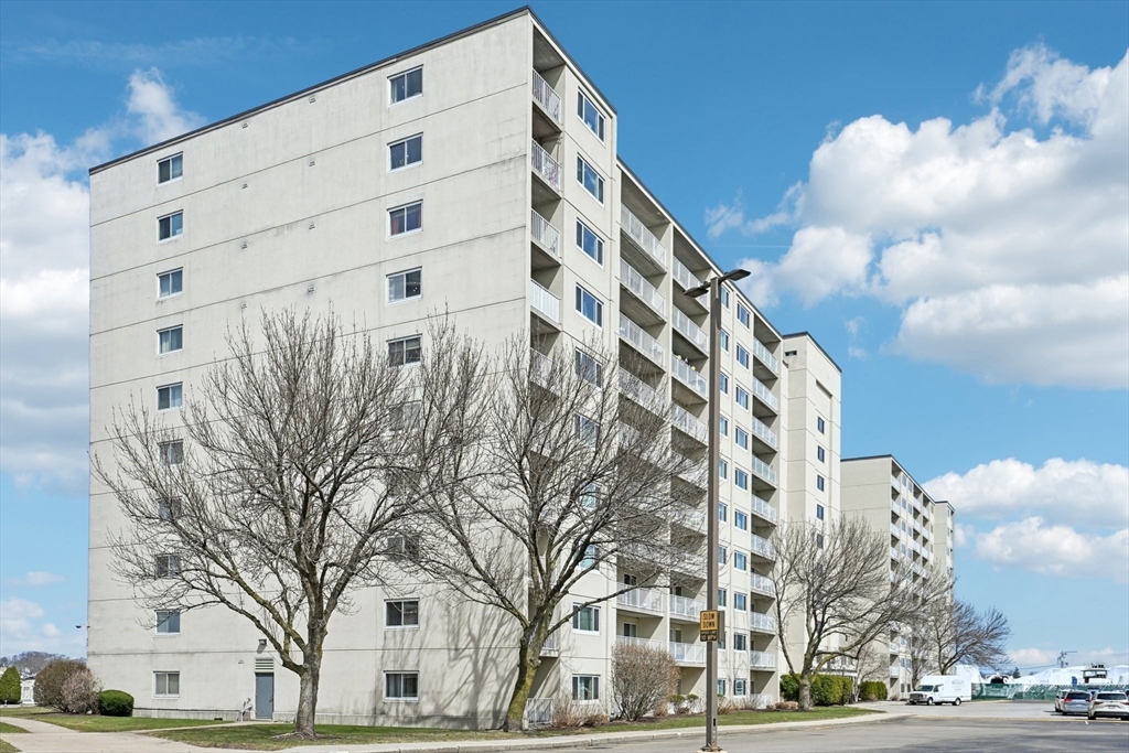 200 Cove Way # 1004