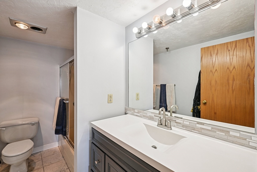 200 Cove Way # 1004
