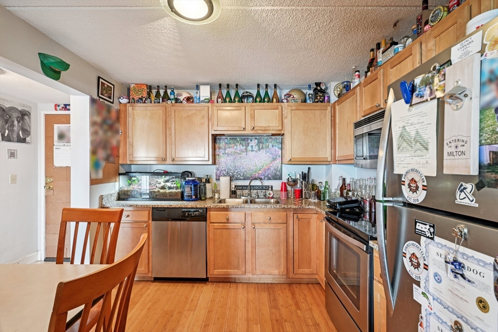 200 Cove Way # 1004