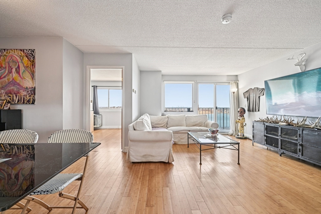 200 Cove Way # 1004