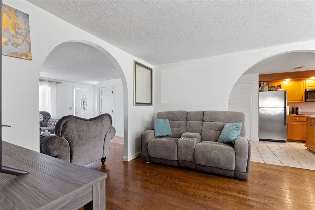 277 Southfield Dr