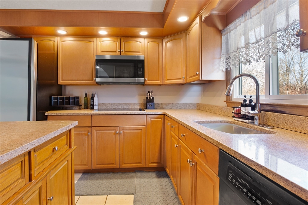 277 Southfield Dr