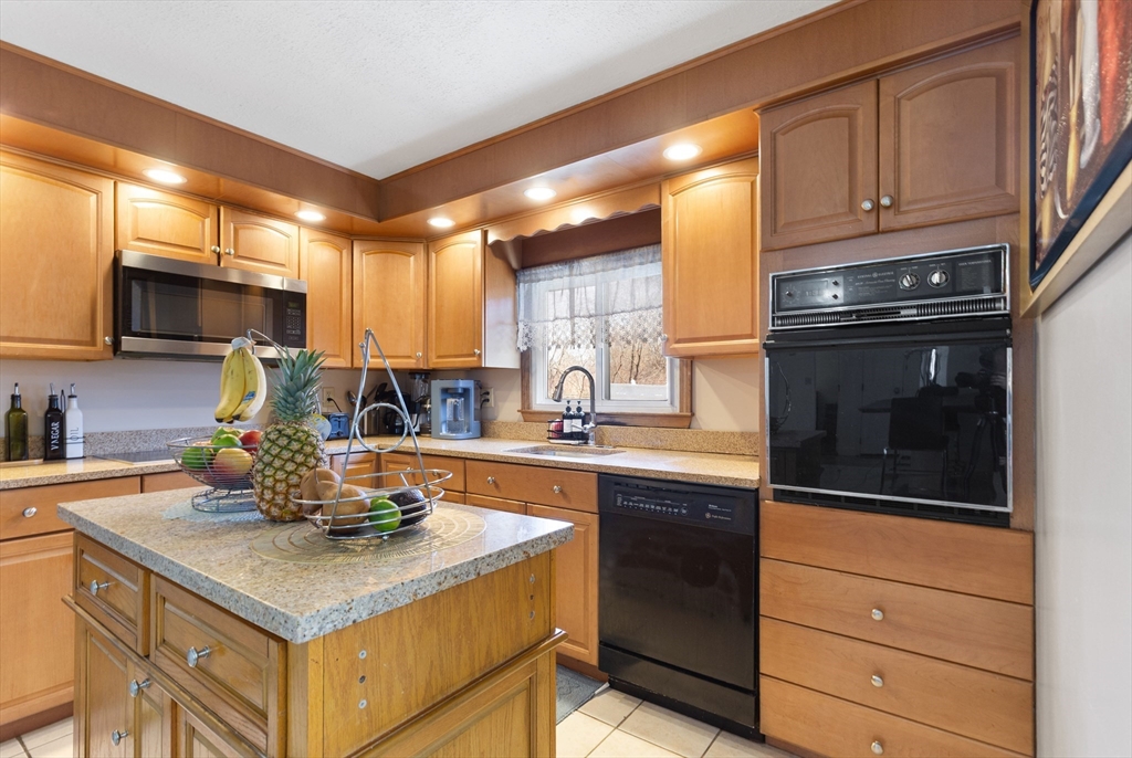 277 Southfield Dr