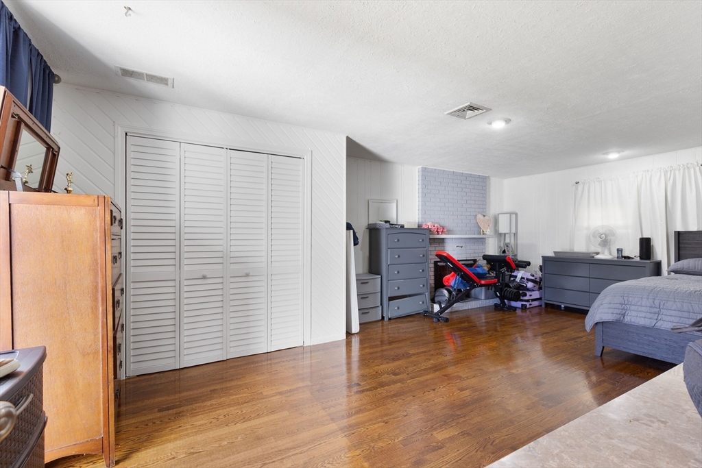 277 Southfield Dr