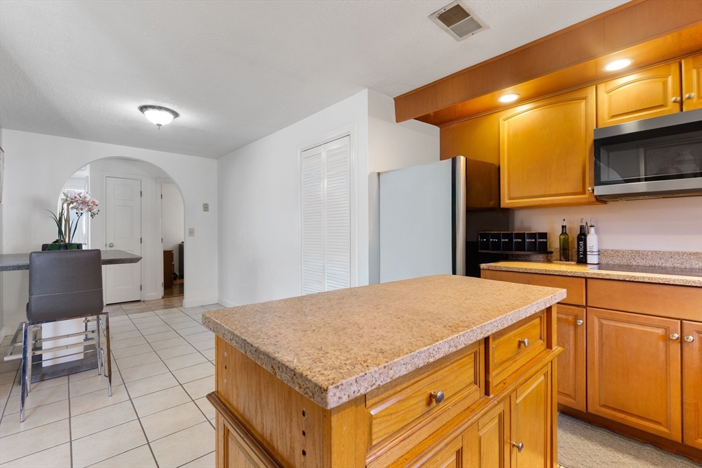 277 Southfield Dr