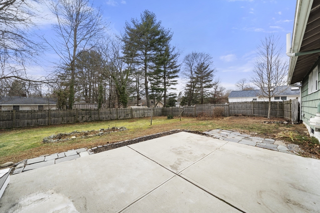 276 Oak St
