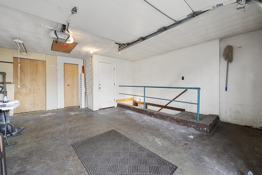 276 Oak St