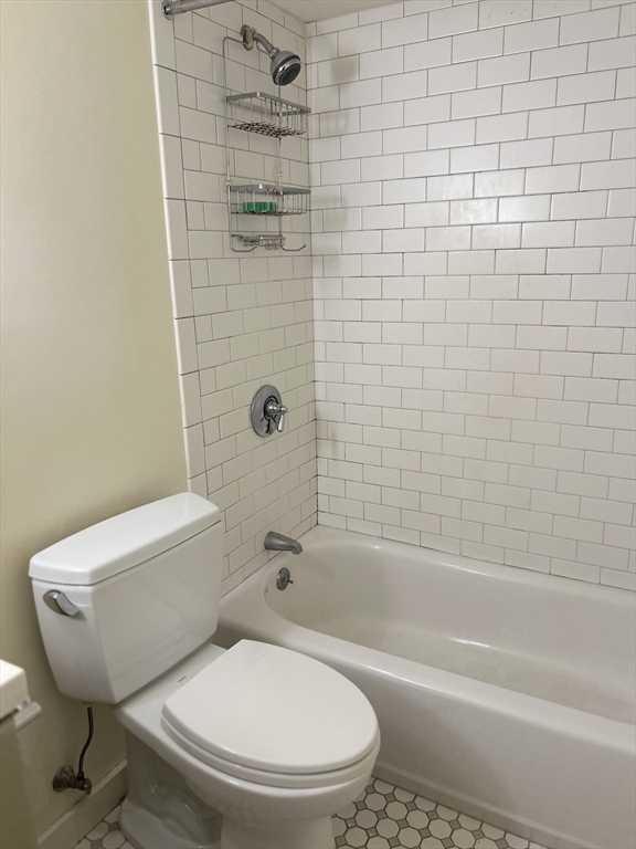 10 Linwood St # 1