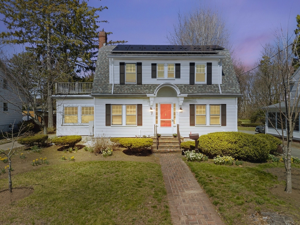61 Oak Street