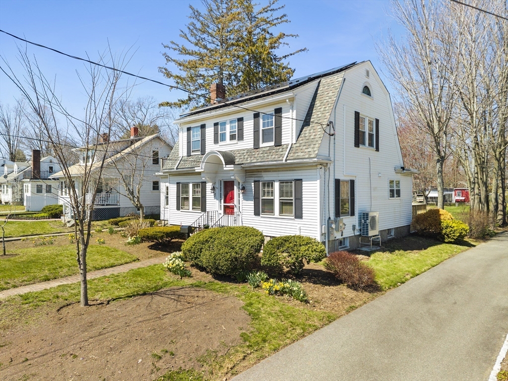 61 Oak Street