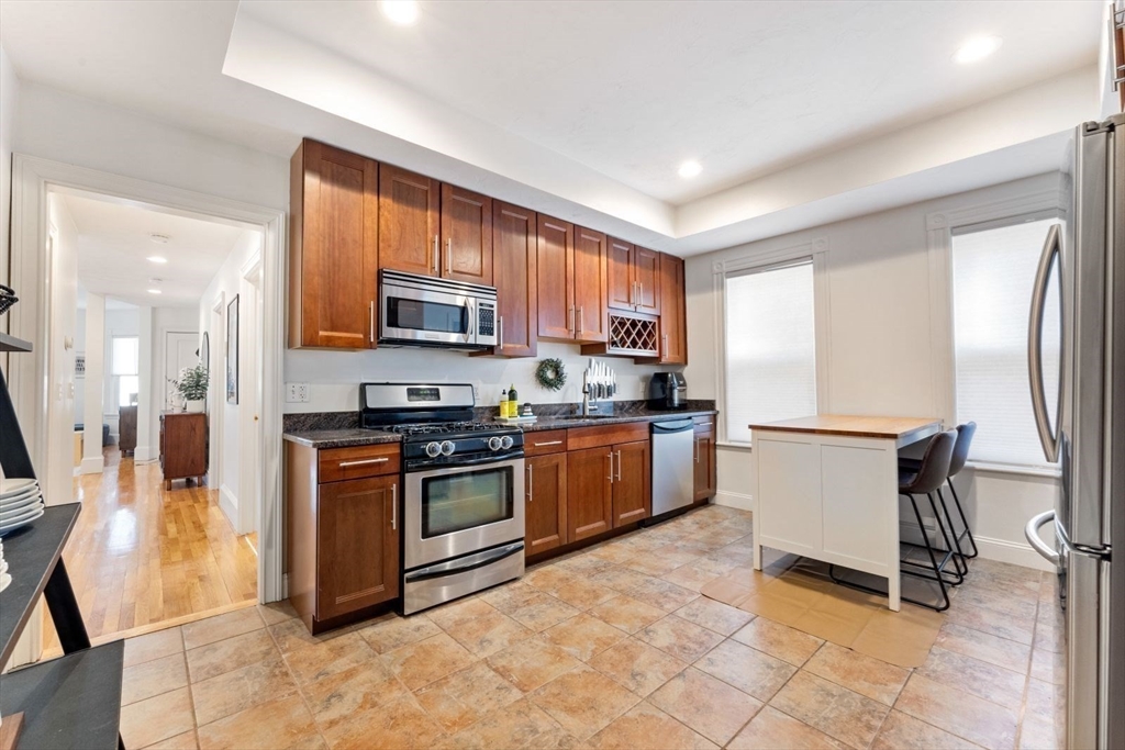 71 Romsey St # 1