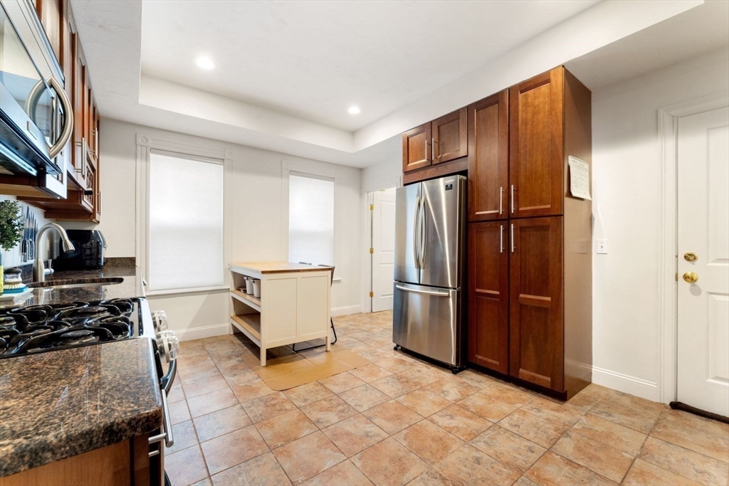 71 Romsey St # 1