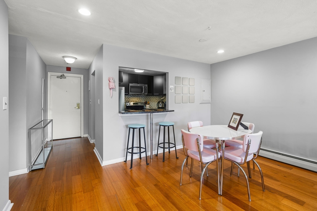 32 Whites Ave # E441