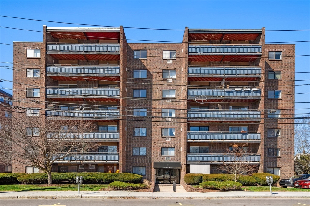32 Whites Ave # E441