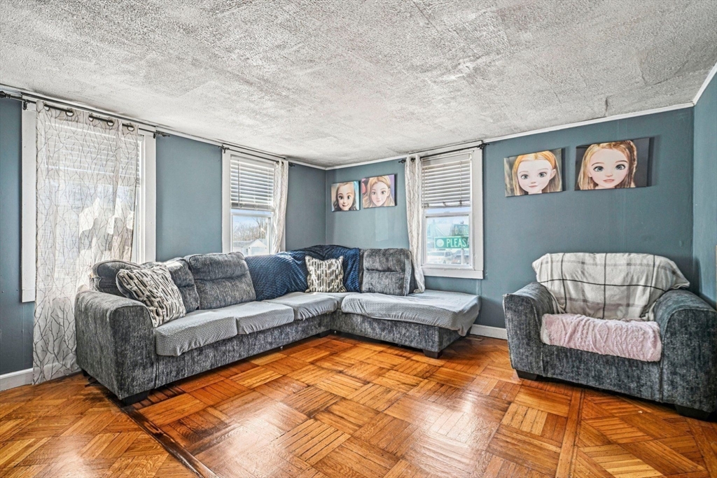 715 Central