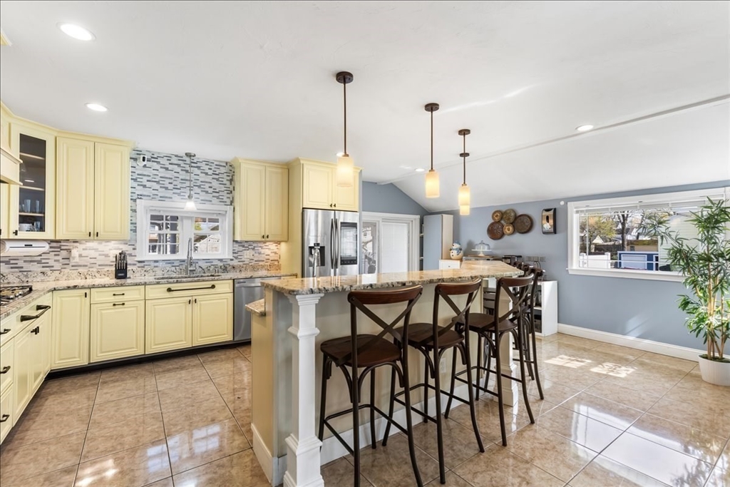 32 Byron Ave