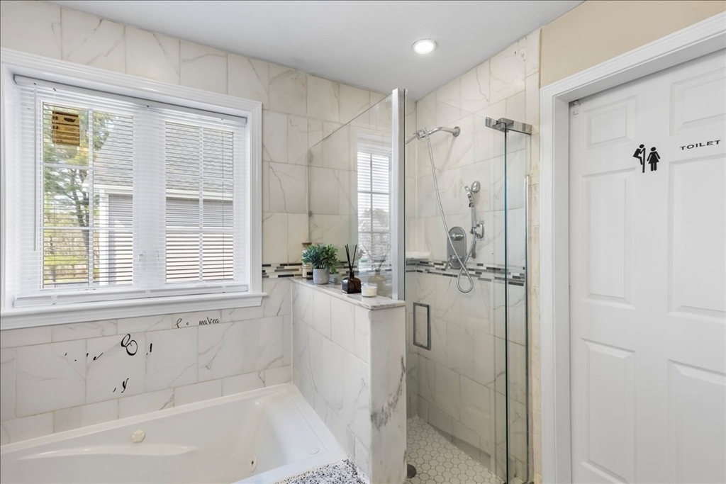 32 Byron Ave