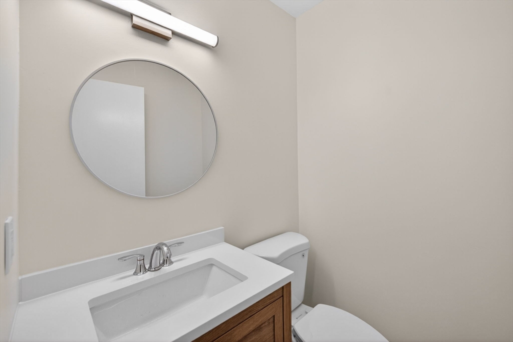 60 Laurelwood # 3 Unit: 32-3