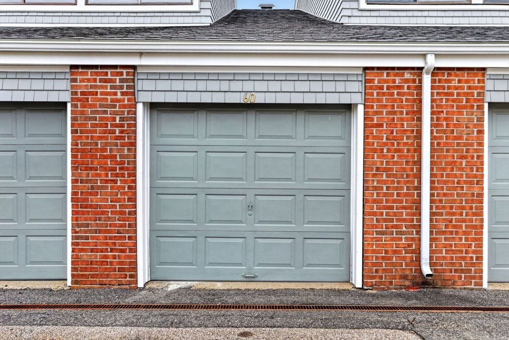 60 Laurelwood # 3 Unit: 32-3