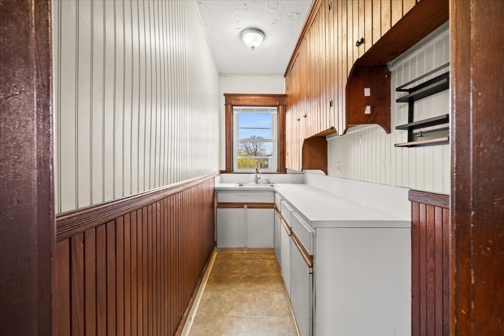 12 James St