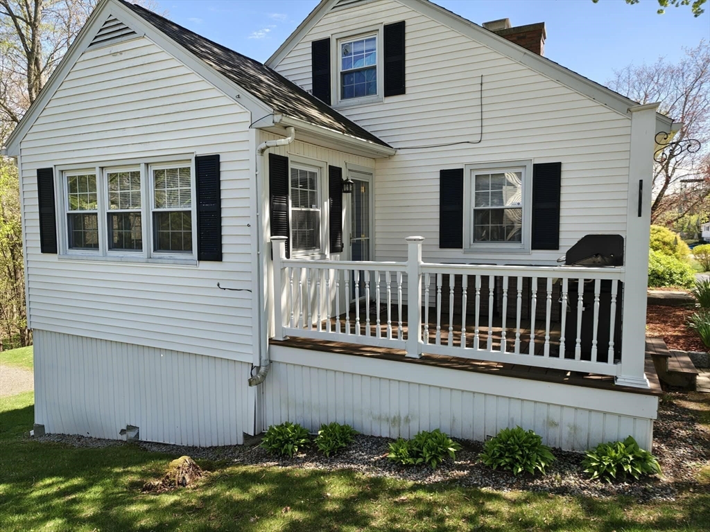 25 Manor Rd