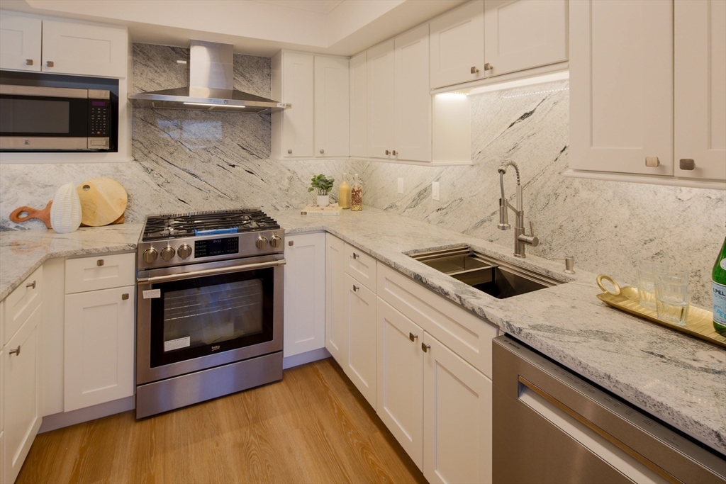 11 Rosewood Drive # 11