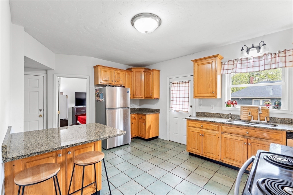 55 Cushing Ave