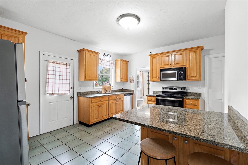 55 Cushing Ave