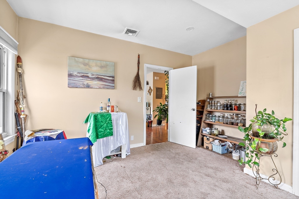 55 Cushing Ave