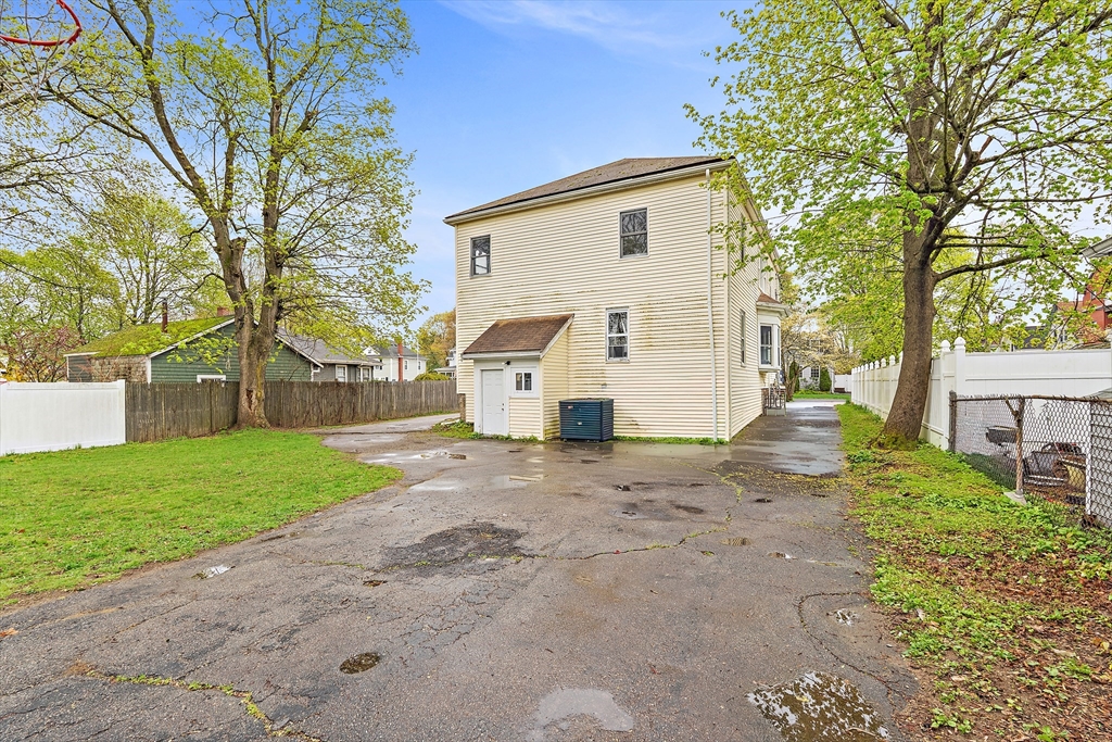 55 Cushing Ave