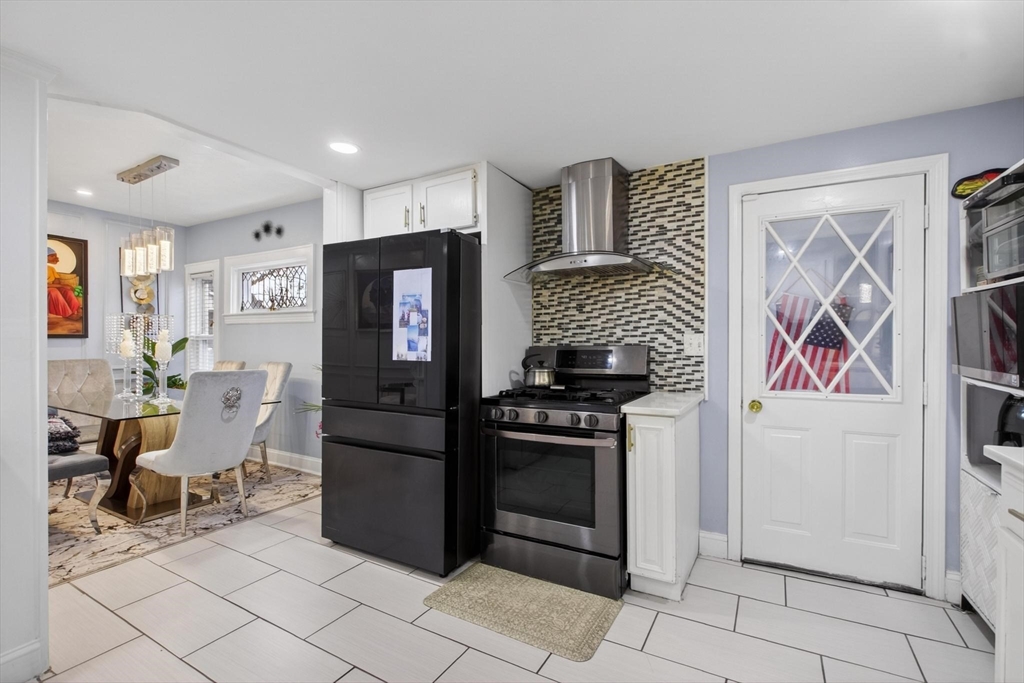 102 Thurber Avenue