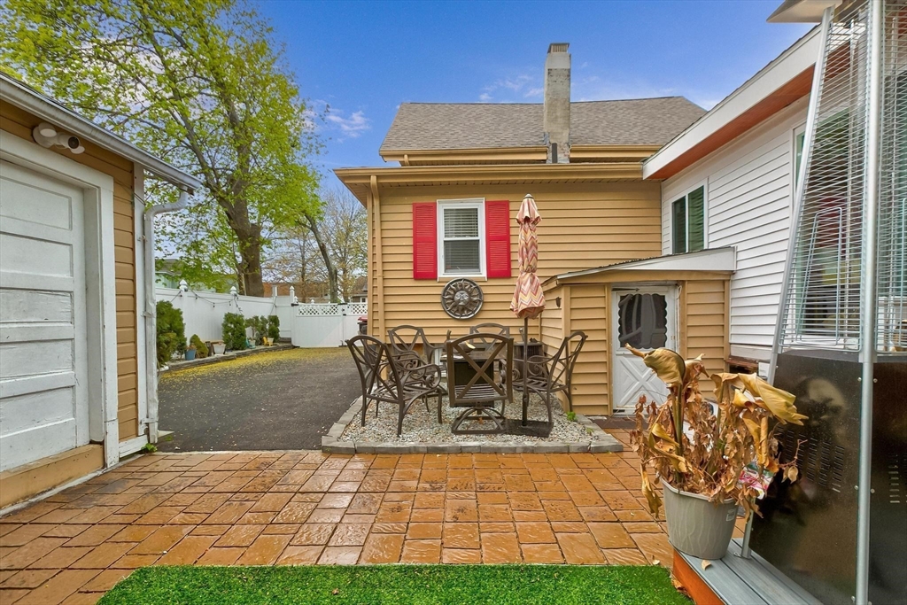 102 Thurber Avenue