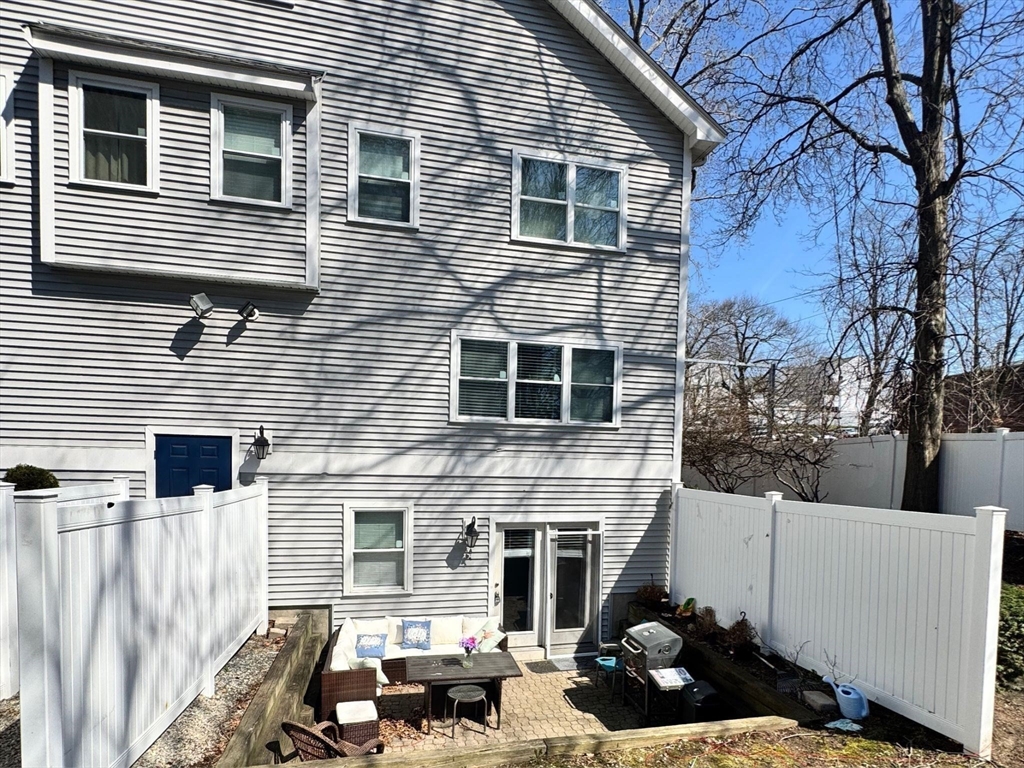 214 Florence St # 1A