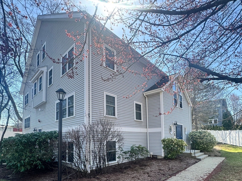 214 Florence St # 1A
