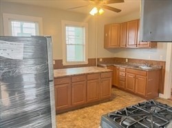 34 Fisher Ave # 1