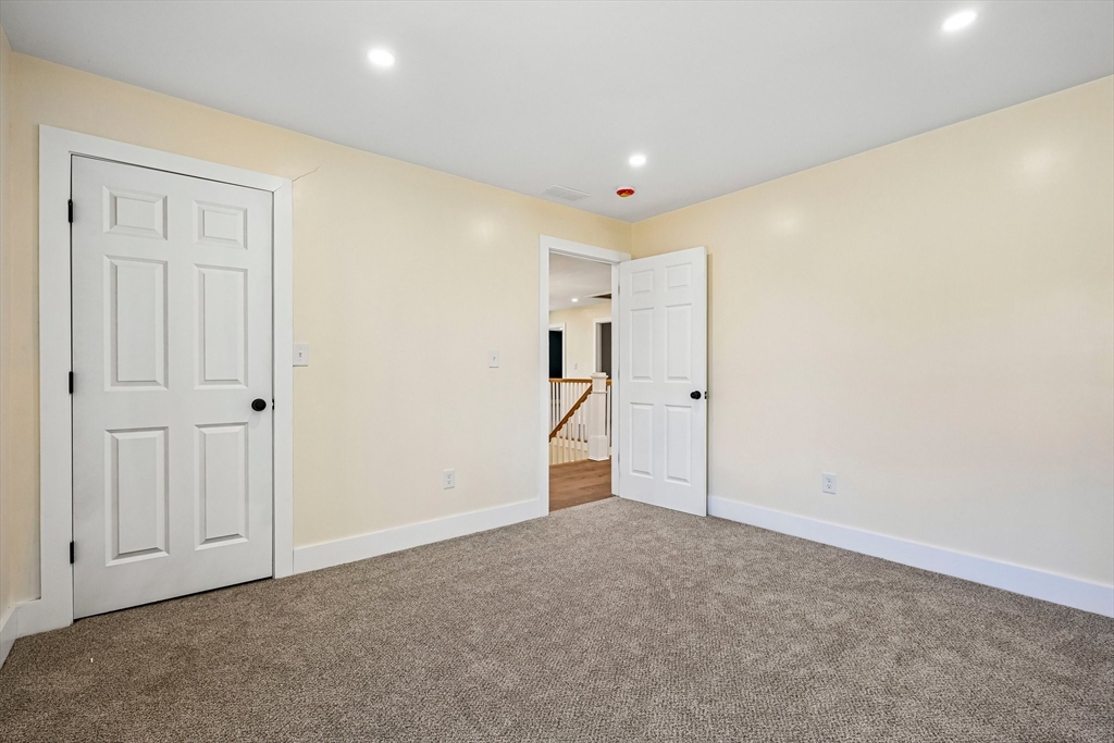 33 Seabiscuit Dr