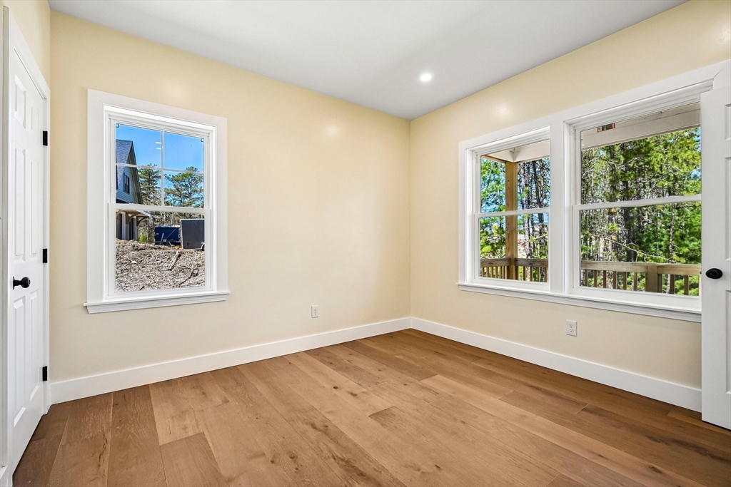 33 Seabiscuit Dr