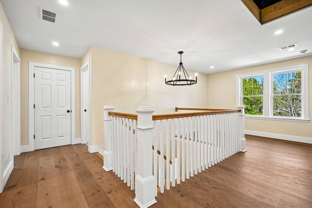 33 Seabiscuit Dr